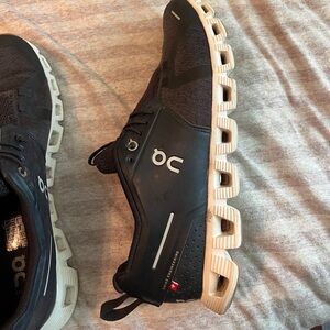 On Cloud mens cloud 5 terry 9.5 shoes